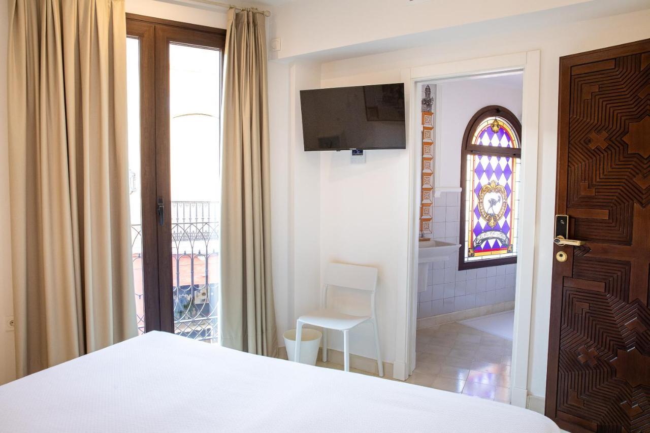 Morón de la Frontera Posada Boutique El Gallo Moron מראה חיצוני תמונה